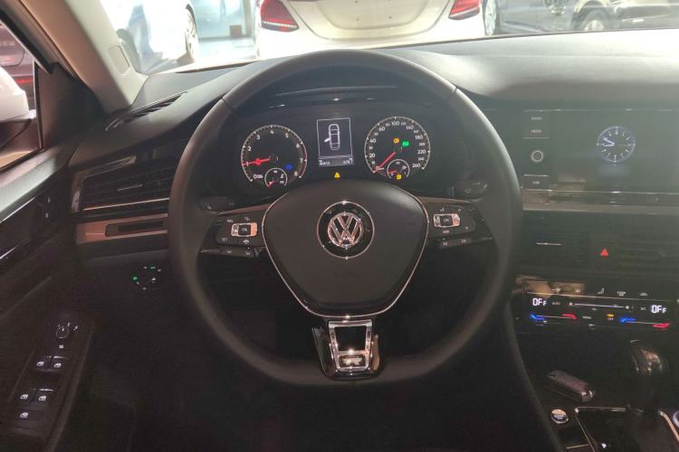 Used Volkswagen Bora 2020 1.5L Automatic Elite Version
