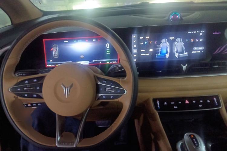 Used VOYAH Dream 2024 PHEV Extended-Range Premium Edition
