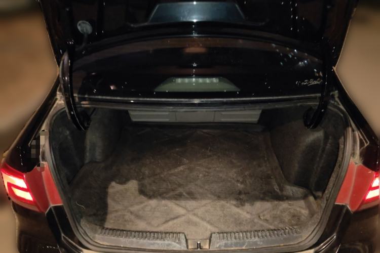 Used Volkswagen Santana 2015 1.6L Manual Comfort Edition
