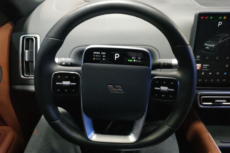 Used Li Auto L8 2023 Pro Model
