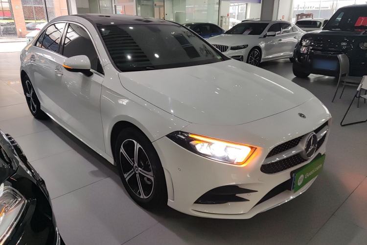 Used Mercedes-Benz A-Class 2022 Second Facelift A 200 L Sport Sedan Fashion Version