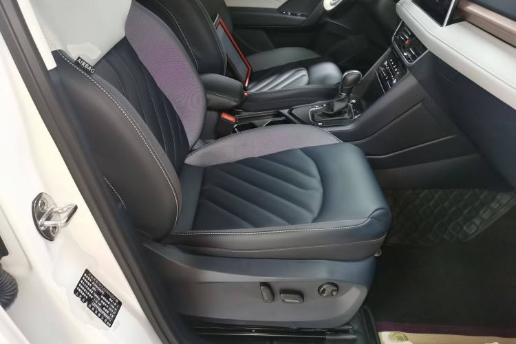 Used Volkswagen Tharu 2023 300TSI Two-Wheel-Drive Full Moon Edition
