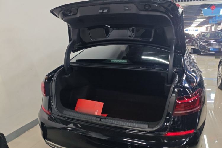 Used Volkswagen Passat 2022 330TSI Elite Edition Custom Version
