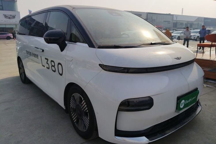 Used  LEVC L380 2024 140-Degree 6-Seater All-Wheel-Drive Ultra