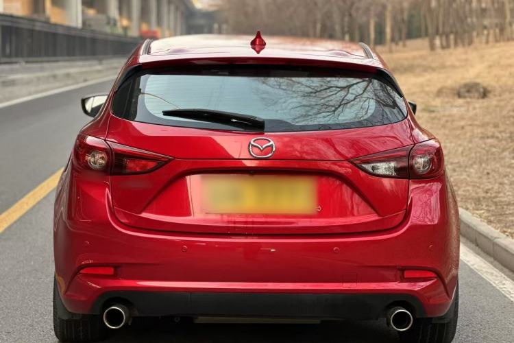 Used Mazda Mazda 3 Axela 2017 Hatchback 2.0L Automatic Sport Model China V Emission Standard