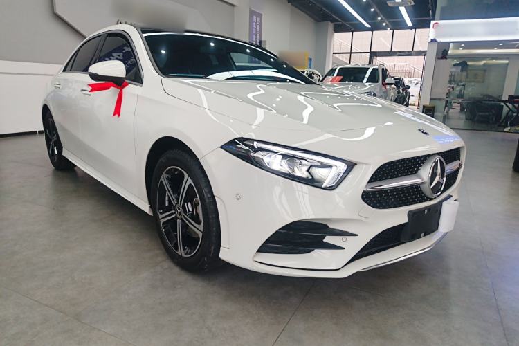 Used Mercedes-Benz A-Class 2022 Revised Version A 200 L Sport Sedan Fashionable Style