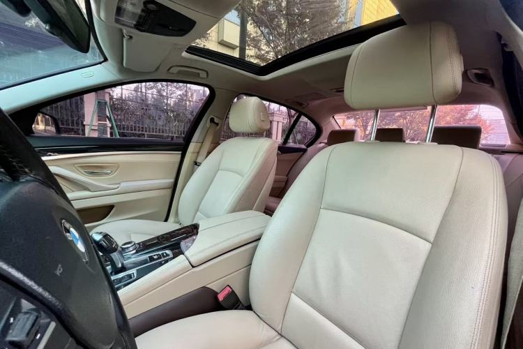 Used BMW 5 Series 2014 525Li Leading Model