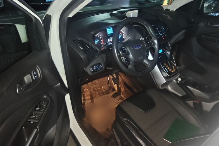 Used Ford Kuga 2013 1.6L GTDi Two-Wheel-Drive Trend Model