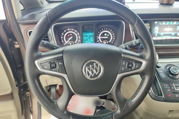 Used Buick GL8 2018 28T Luxury Model China VI Standard
