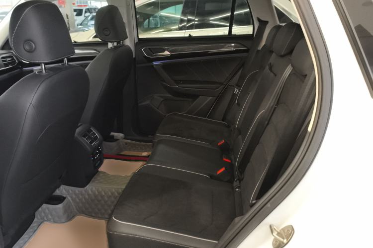 Used Volkswagen Tayron 2020 330TSI Two-Wheel Drive Luxury Connected Pro Edition
