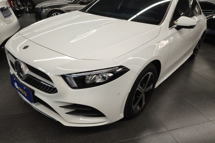 Used Mercedes-Benz A-Class 2022 Revised Version A 200 L Sport Sedan Fashionable Style
