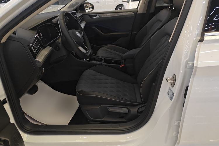 Used Volkswagen Sagitar 2025 Revised Version 2 300TSI DSG Excellence Edition
