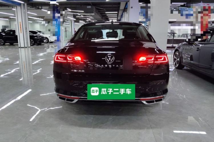 Used Volkswagen Magotan 2023 2 Million Units Limited Edition 330TSI DSG Leading Version
