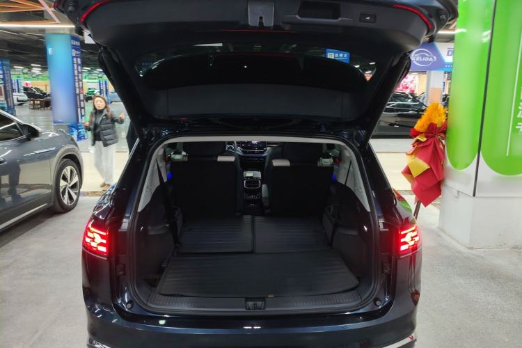 Used Volkswagen ID.6 CROZZ 2022 Long-Range PRO Edition