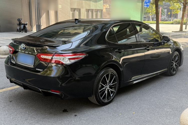 Used Toyota Camry 2021 Dual-Motor 2.5HS Fēngshàng Edition