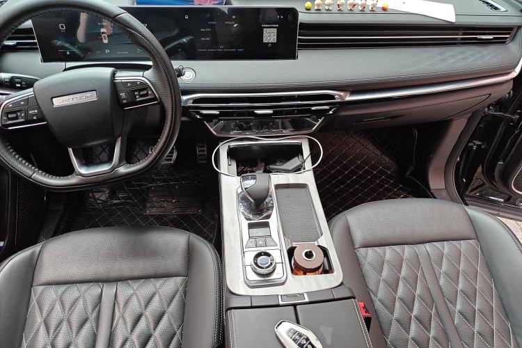 Used Jetour X70 PLUS 2023 1.5T DCT Brave PLUS 5-Seater
