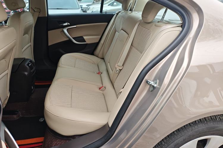 Used Buick Regal 2015 2.0L Leading Fashion Edition
