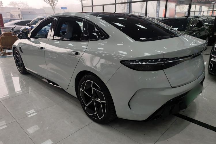 Used BYD Seal 2022 700 km Long-Range Rear-Wheel-Drive Version
