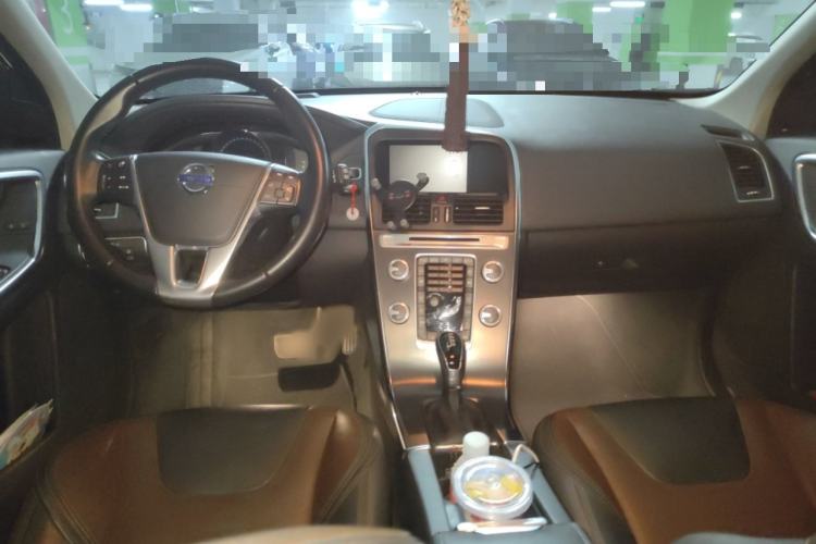 Used Volvo XC60 2016 T5 AWD Zhiyuan Edition
