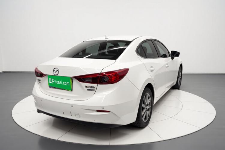 Used Mazda Mazda 3 Axela 2016 Sedan 1.5L Automatic Comfort Model
