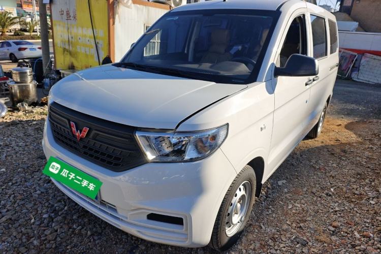 Used Wuling Hongguang V 2022 1.5L Jingqu Edition Electric-Assist LAR