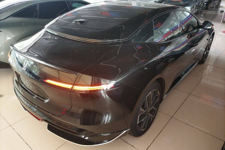 Used  06 2025 Pro All-Electric Version
