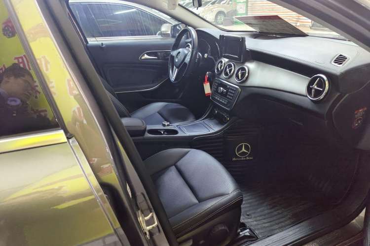 Used Mercedes-Benz GLA 2016 GLA 200 Fashion Model