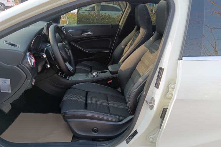 Used Mercedes-Benz A-Class 2018 A 200 Fashion Model
