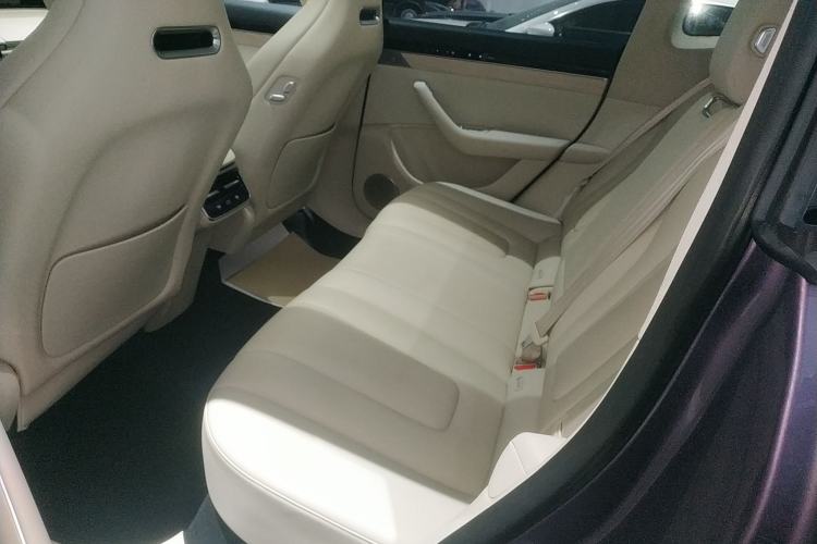 Used Hima Luxeed R7 2025 Range-Extended Version 251 km Max