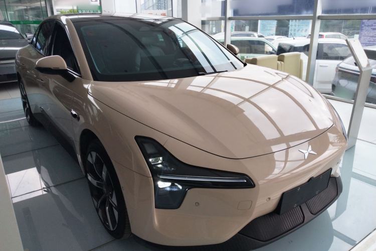 Used XPeng MONA M03 2024 620 with Ultra-Long Range