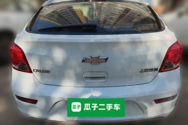 Used Chevrolet Cruze 2015 Hatchback 1.6L Automatic Comfort Edition