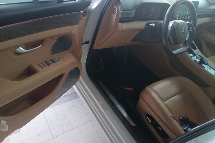 Used Hima AITO M5 2022 Extended-Range Four-Wheel Drive Performance Version
