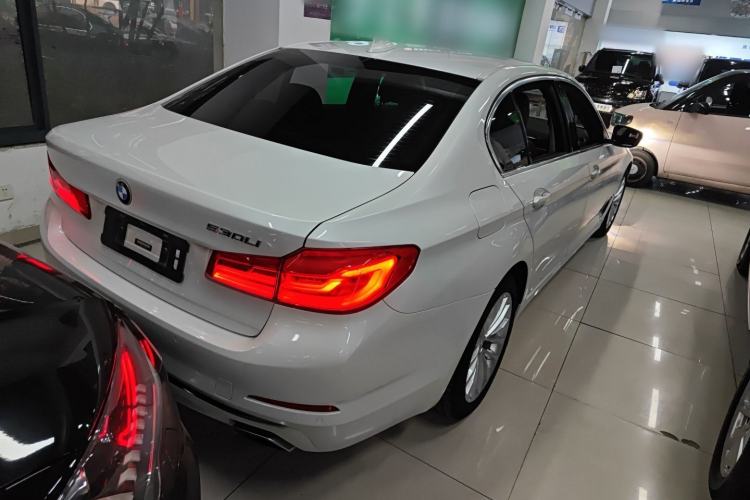Used BMW 5 Series 2020 525Li Luxury Package