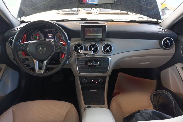 Used Mercedes-Benz GLA 2015 GLA 200 Fashion Model