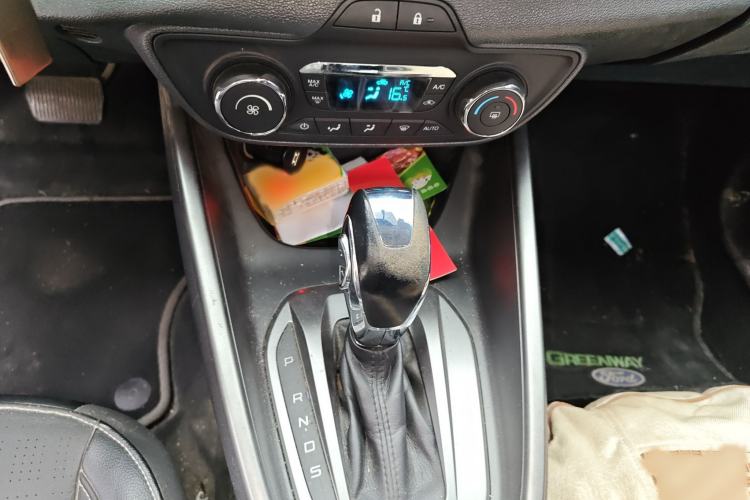 Used Ford Escort 2015 1.5L Automatic Fashion Model
