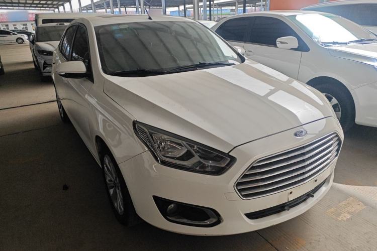 Used Ford Escort 2015 1.5L Automatic Fashion Model
