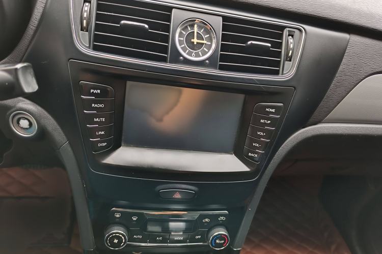 Used BAIC Senova X55 2016 1.5T CVT Elite Edition
