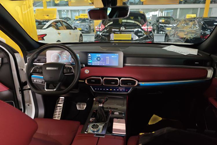 Used JETOUR X70 PLUS 2022 1.5T DCT Luxury Edition 5 Seats
