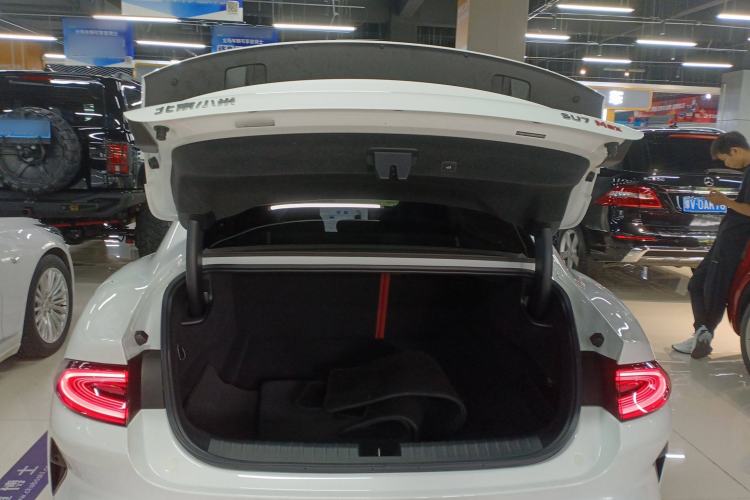 Used  SU7 2024 Four-Wheel Drive Ultra-Long Range Advanced Intelligent Driving Max Edition
