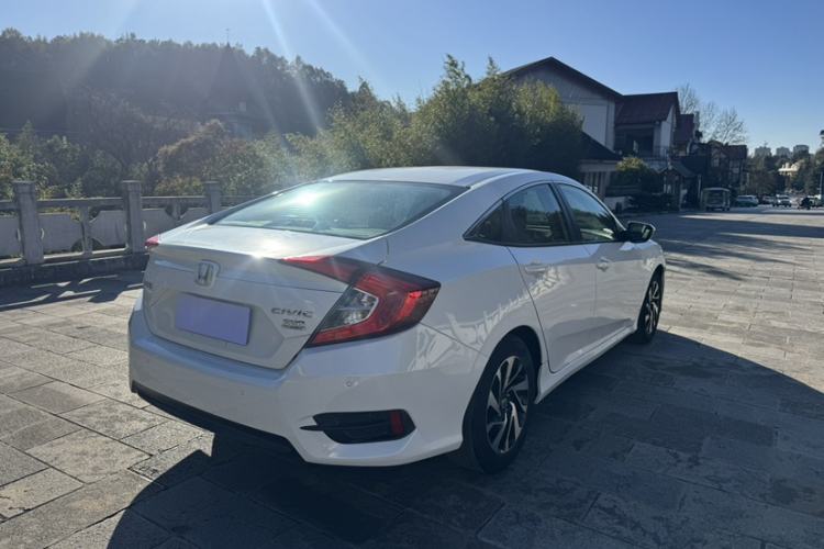 Used Honda Civic 2016 220TURBO CVT Luxury Edition
