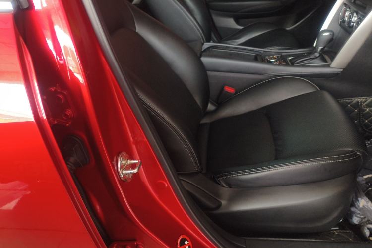 Used Mazda CX-4 2018 2.0L Automatic Two-Wheel Drive Blue Sky Dynamic Version China VI Standard
