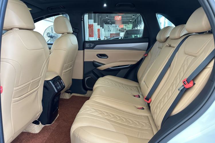 Used BYD Song L DM-i 2024 112 km Beyond Edition
