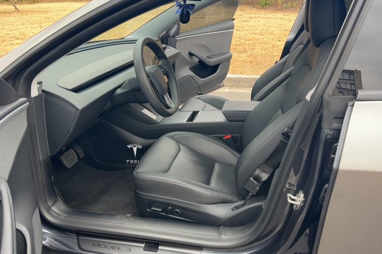 Used Tesla Model 3 2023 Rear-Wheel-Drive Version
