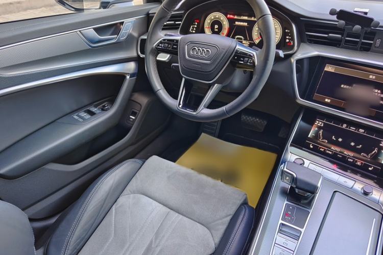 Used Audi A6L 2024 45 TFSI Prestige Dynamic Edition
