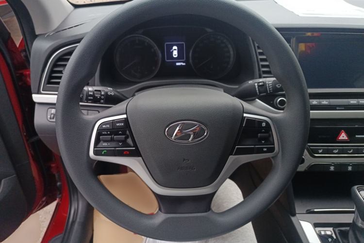 Used Hyundai Elantra 2016 1.6L Automatic ZhiXuan – Elite Version
