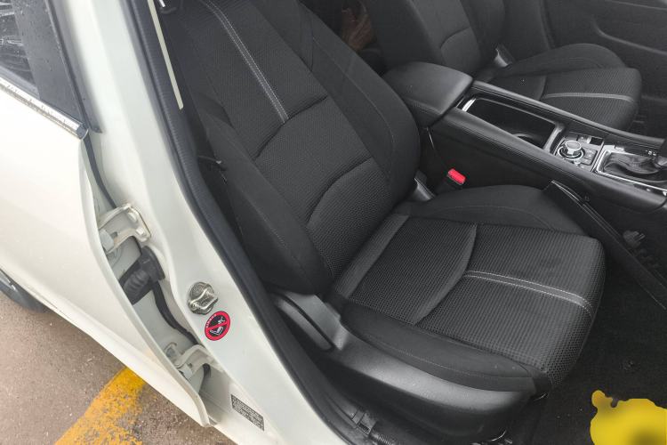 Used Mazda Mazda 3 Axela 2017 Sedan 1.5L Automatic Luxury Model Emission Standard China V
