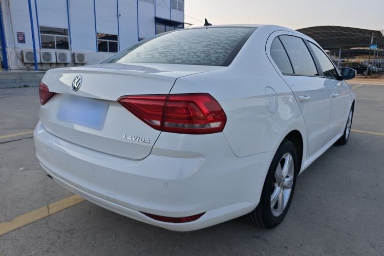 Used Volkswagen Lavida 2018 Classic 1.5L Automatic Fashion Edition China VI Standard
