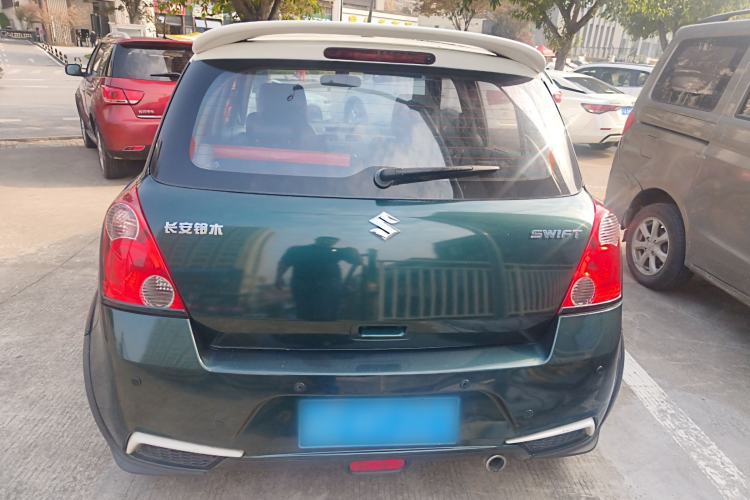 Used Suzuki Swift 2016 1.5L Automatic Fashionable Coolplay Edition
