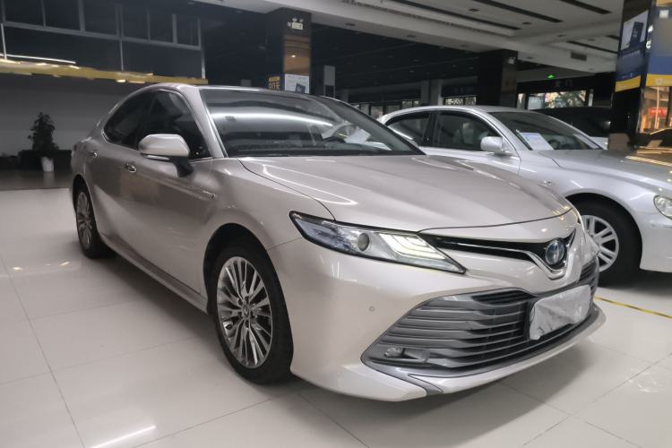 Used Toyota Camry 2019 Dual-Engine 2.5 HG Luxury Edition China VI Standard