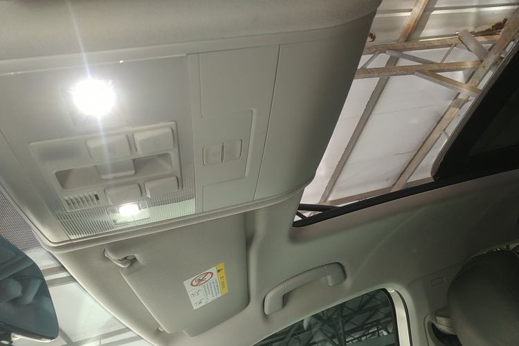 Used Volkswagen Tiguan L 2020 330TSI Automatic Two-Wheel Drive R-Line Flagship Version China VI Standard
